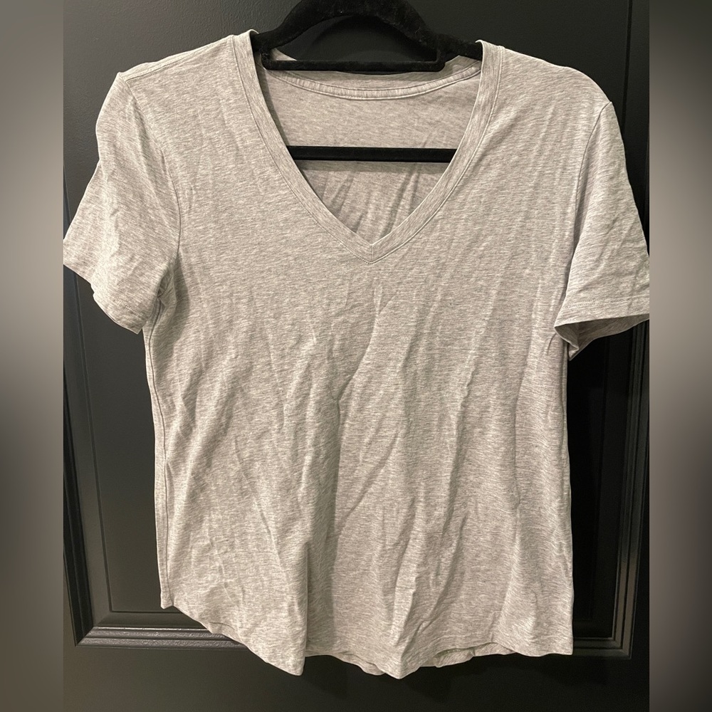 Grey Lulu v neck